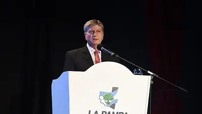 Gobernador de La Pampa defendió mediciones provinciales de pobreza porque "controla la gestión" Gobernador de La Pampa defendió mediciones provinciales de pobreza porque "controla la gestión"