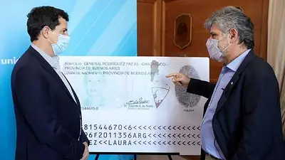 Eduardo De Pedro y Filmus anunciaron la impresión del mapa bicontinental en los DNI Eduardo De Pedro y Filmus anunciaron la impresión del mapa bicontinental en los DNI