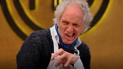 MasterChef Celebrity: Boy Olmi hizo un baile de breakdance y encendió Twitter MasterChef Celebrity: Boy Olmi hizo un baile de breakdance y encendió Twitter