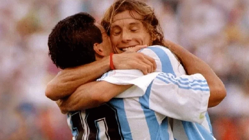 El mensaje de Claudio Paul Caniggia por el fallecimiento de Diego Maradona: "Estoy devastado"