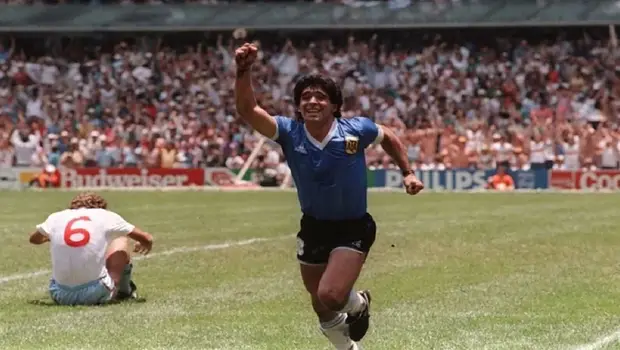Maradona, símbolo nacional | Murió diego maradona 