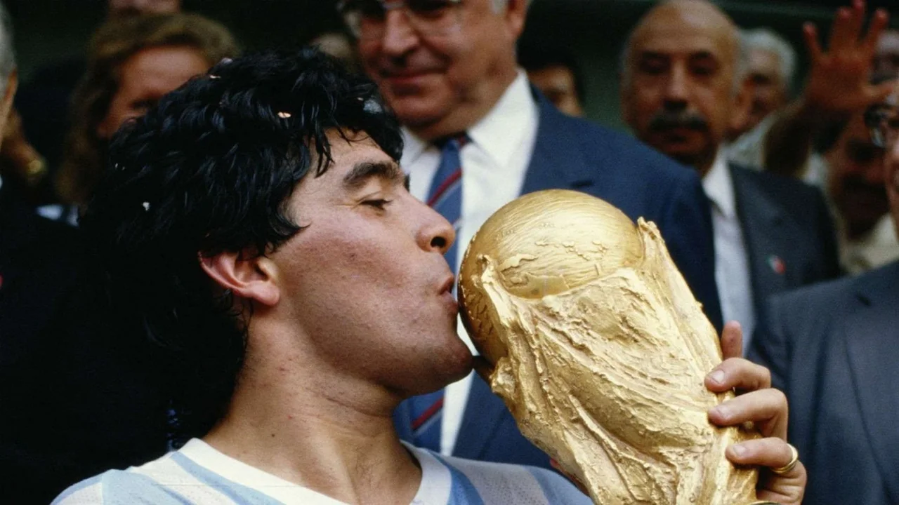 Proponen nombrar "Diego Armando Maradona" a la Ruta Nacional 8