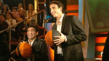 Ginóbili, consternado por la muerte de Maradona: "Conmigo fue muy generoso"