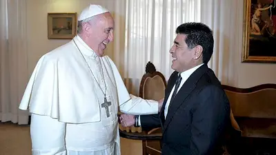 El Papa Francisco y Diego Maradona El Papa Francisco y Diego Maradona