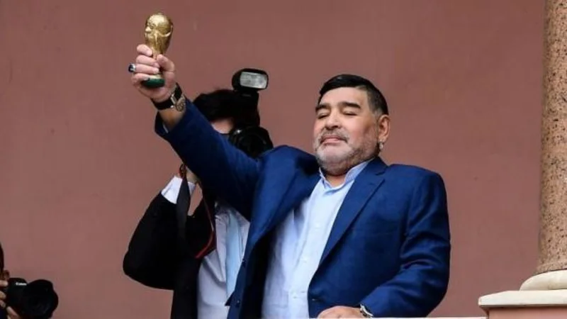 Maradona y la importancia de la mitología política