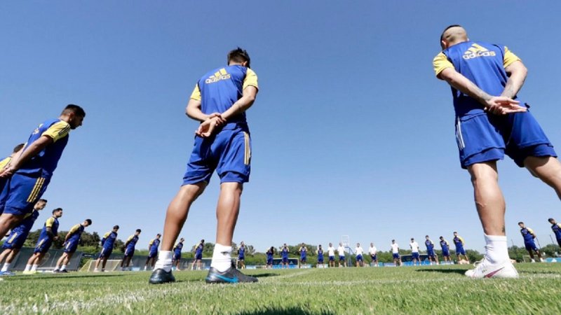 Boca y su homenaje a Maradona: conmovedor minuto de silencio antes de la práctica