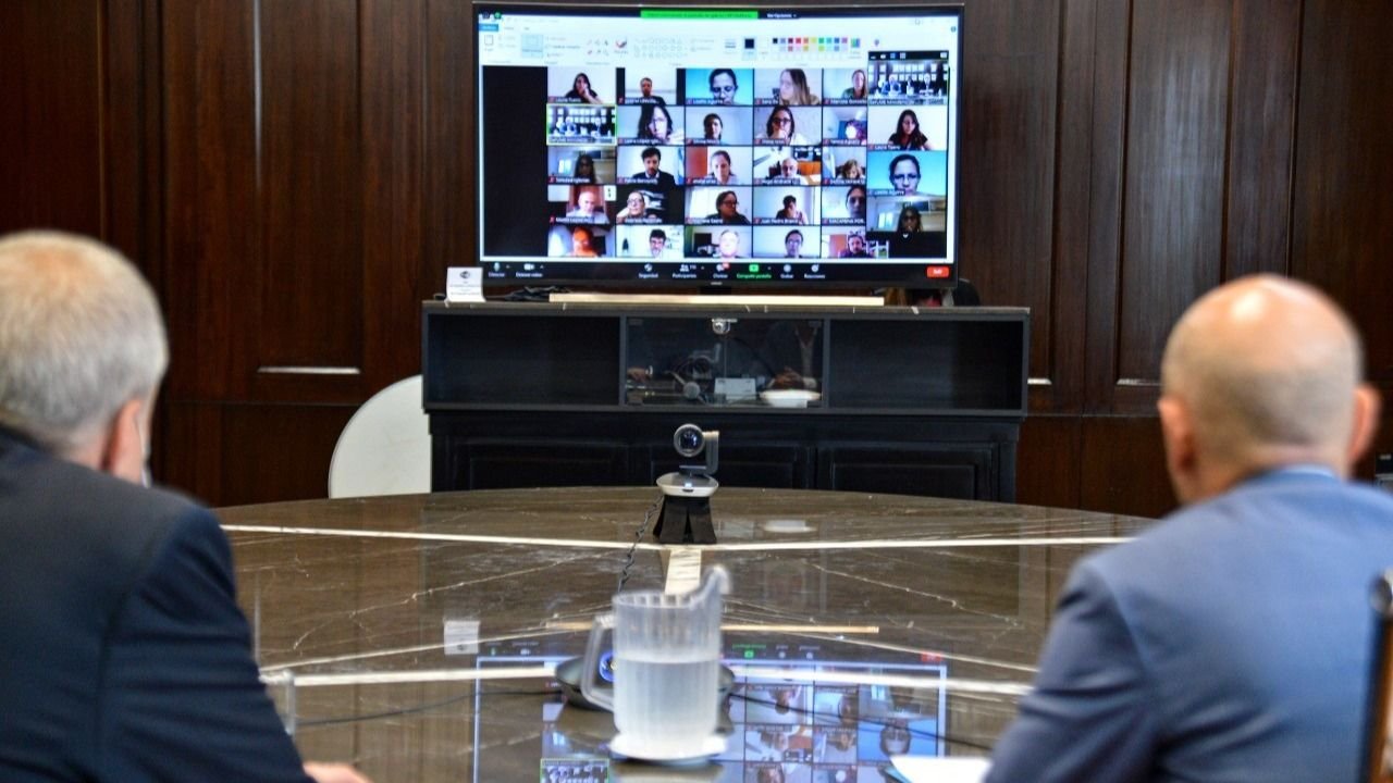 Desarrollo Productivo invertirá $300 millones en centros pymes dentro de universidades