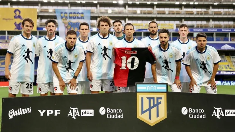 ¿Qué le dijo Messi a Maxi Rodríguez tras el homenaje a Maradona?