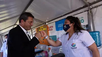 Massa: "La Argentina que viene es con generación de empleo genuino e inversión pública" Massa: "La Argentina que viene es con generación de empleo genuino e inversión pública"