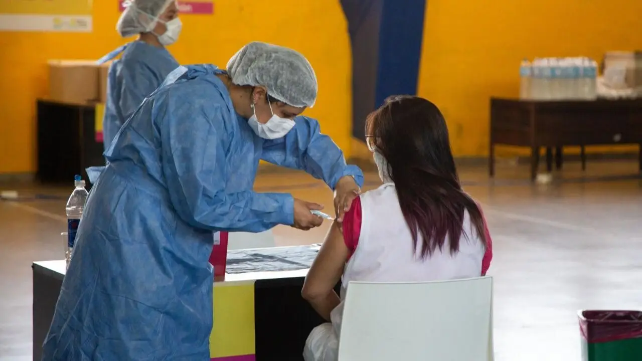 Tercera dosis: qué hacer si no estás inscripto y sos inmunocomprometido