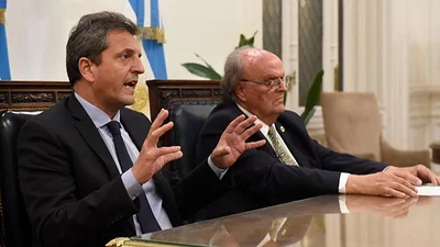 Massa a industriales y PyMES: "Los queremos de socios en el crecimiento de la Argentina" Massa a industriales y PyMES: "Los queremos de socios en el crecimiento de la Argentina"