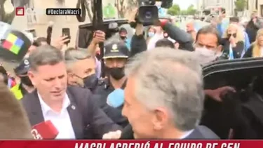 Escándalo: Macri agredió al equipo de C5N y tiró el micrófono al piso