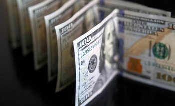 El dólar blue bajó 15 pesos y el domingo abrió a $ 1.160 | Dólar