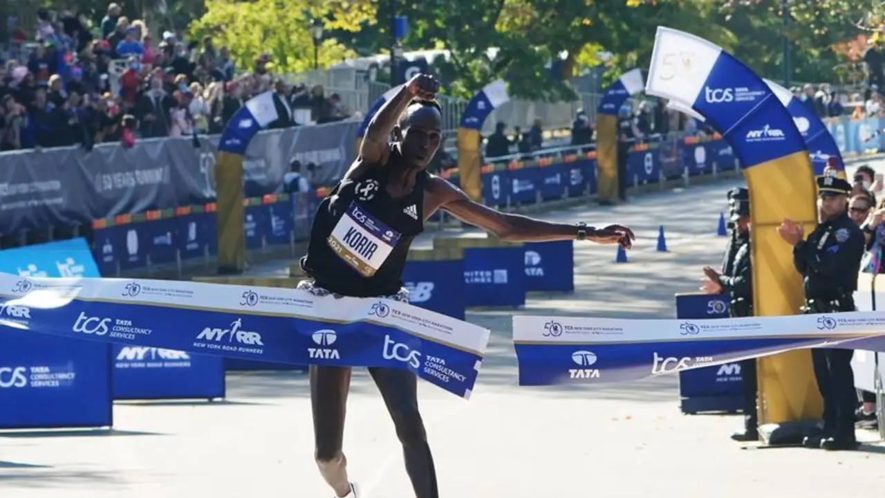 Campeona olímpica Jepchircir y Albert Korir ganan el Maratón de Nueva York