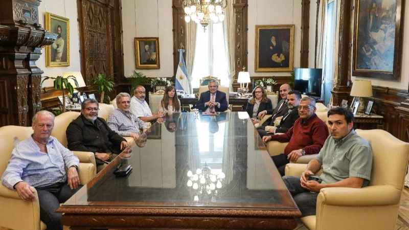 La CGT y movimientos sociales marchan a favor del gobierno el 17 de noviembre