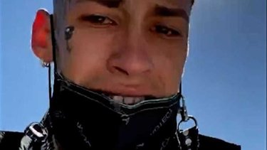 Discriminación: fuerte amenaza de la Policía chilena a L-Gante
