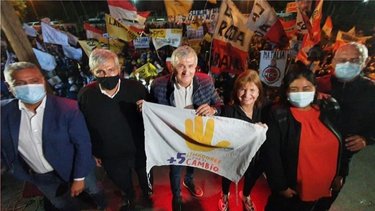 Vidal cierra campaña entre internas nacionales y el fantasma Milei