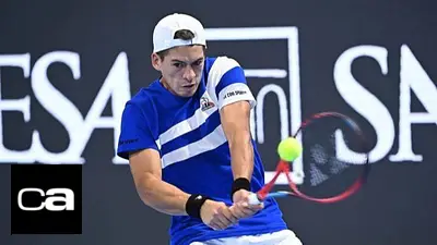 El argentino Báez dio la sorpresa y venció al italiano en el "Next Gen" El argentino Báez dio la sorpresa y venció al italiano en el "Next Gen"