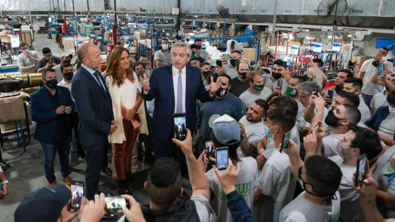 Alberto Fernández en acto
