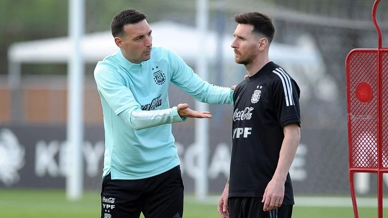 Lionel Messi Lionel Scaloni Selección Argentina