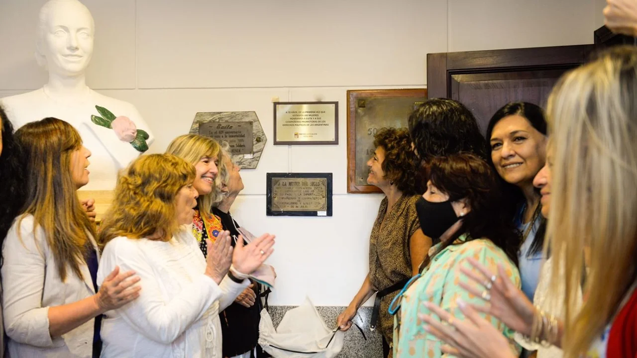 Mujeres e integrantes LGBTIQ+ del PJ conmemoraron los 70 años del primer voto femenino