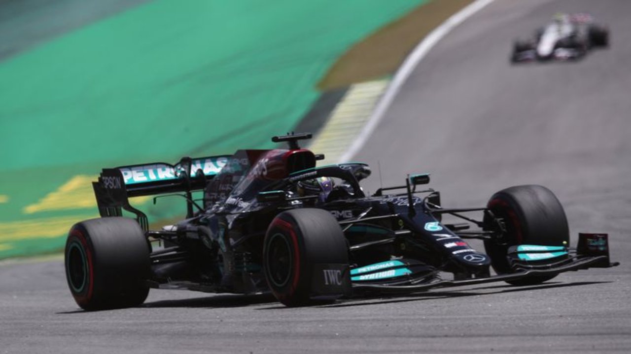 Hamilton, descalificado en la clasificación de F1 de Sao Paulo