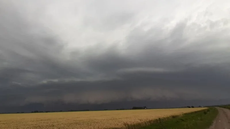 Las imágenes más impactantes de la tormenta en el centro del país