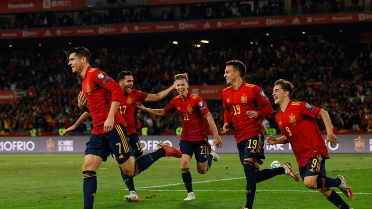 Morata encuentra la redención en Sevilla mandando a España a Qatar