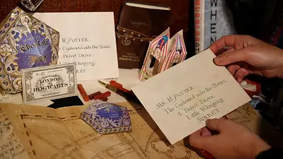 Cómo la creación del mundo de Harry Potter conjuró su propia escuela de magia Cómo la creación del mundo de Harry Potter conjuró su propia escuela de magia