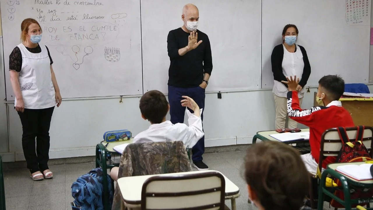 Horacio Rodríguez Larreta en escuelas porteñas