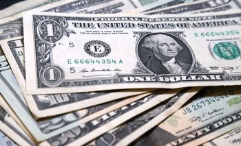 El dólar blue bajó cuatro pesos y cerró a $ 393 | Cotizaciones