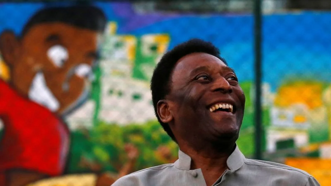 "Me siento cada día mejor", dice Pelé