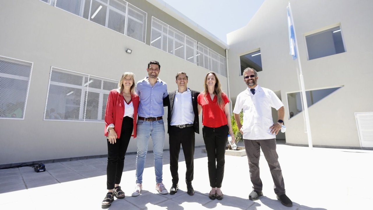 Tras 20 años de dilaciones, Kicillof inauguró un edificio escolar en General Rodríguez