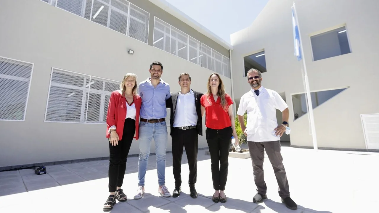 Tras 20 años de dilaciones, Kicillof inauguró un edificio escolar en General Rodríguez