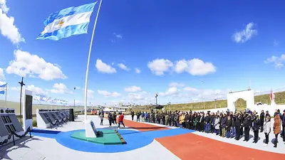 Radio Nacional por primera vez llega a las islas Malvinas y la Antártida Radio Nacional por primera vez llega a las islas Malvinas y la Antártida