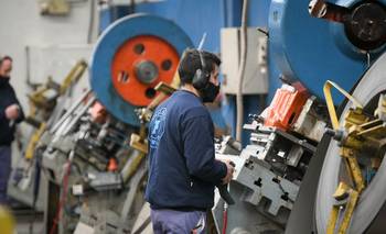 Día de la Industria: capacidad ociosa, importaciones sin freno y futuro incierto | Crisis económica