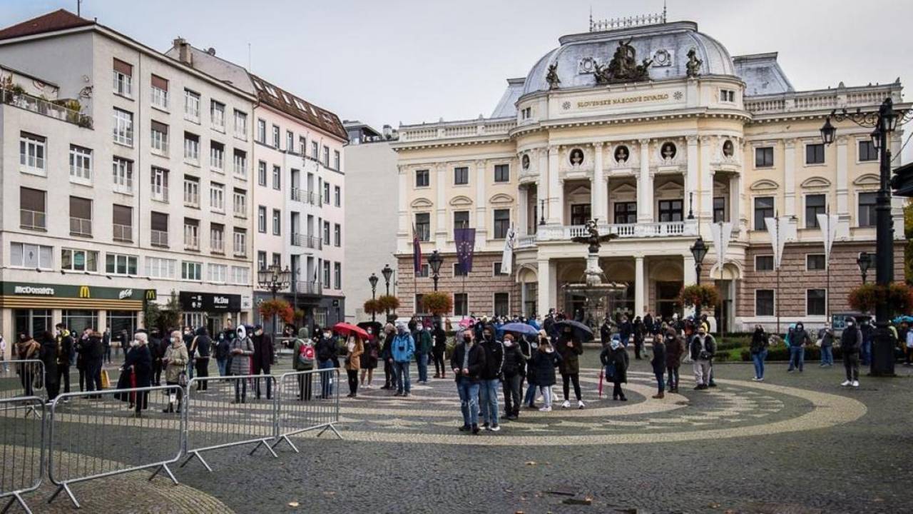 Eslovaquia, más cerca de ser el segundo país de Europa en volver a confinarse por el coronavirus