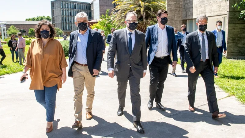 La Mesa Interministerial visitó la UNSAM para conocer avances de la vacuna nacional contra el COVID-19
