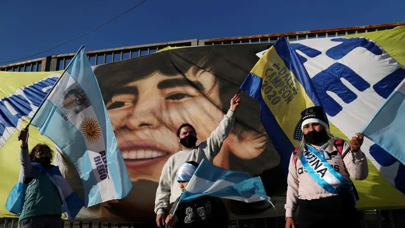 "El peor día de mi vida": seguidores recuerdan a Maradona a un año de su muerte "El peor día de mi vida": seguidores recuerdan a Maradona a un año de su muerte