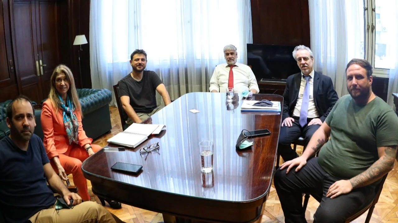 Feletti se reunió con Grabois y legisladores del Frente de Todos con foco en el control de precios