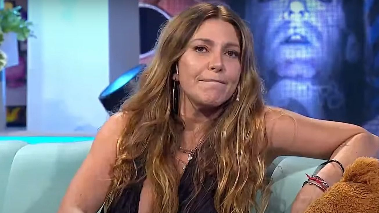 monica ayos