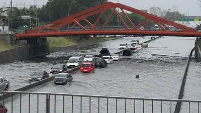 Por la lluvia, CABA volvió a colapsar: inundaciones y caos de tránsito Por la lluvia, CABA volvió a colapsar: inundaciones y caos de tránsito