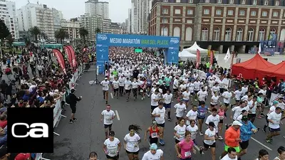 Maratón Mar del Plata: atleta sufrió un paro cardíaco cerca de la meta Maratón Mar del Plata: atleta sufrió un paro cardíaco cerca de la meta