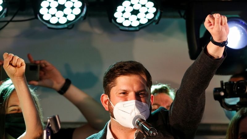 Elecciones en Chile 2021: según encuesta, Boric le ganaría al candidato de ultraderecha Kast