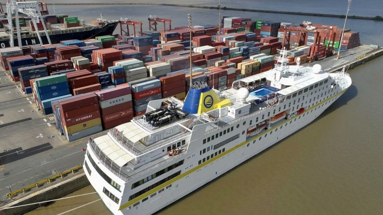 Buque Hamburg: tras prueba de PCR, Salud descartó un posible caso de COVID-19 en el barco