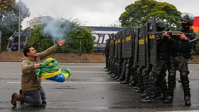 Brasil: Bolsonaro le pidió a sus simpatizantes que terminen con los bloqueos de rutas Brasil: Bolsonaro le pidió a sus simpatizantes que terminen con los bloqueos de rutas