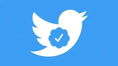 Verificado en Twitter. Verificado en Twitter.