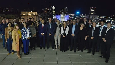 Presupuesto 2023: En medio del debate, Massa se reunió con senadores del FdT Presupuesto 2023: En medio del debate, Massa se reunió con senadores del FdT