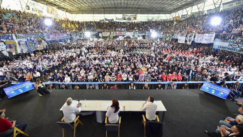 cristina kirchner, salario, discurso completo, cuando habla, acto, en vivo,