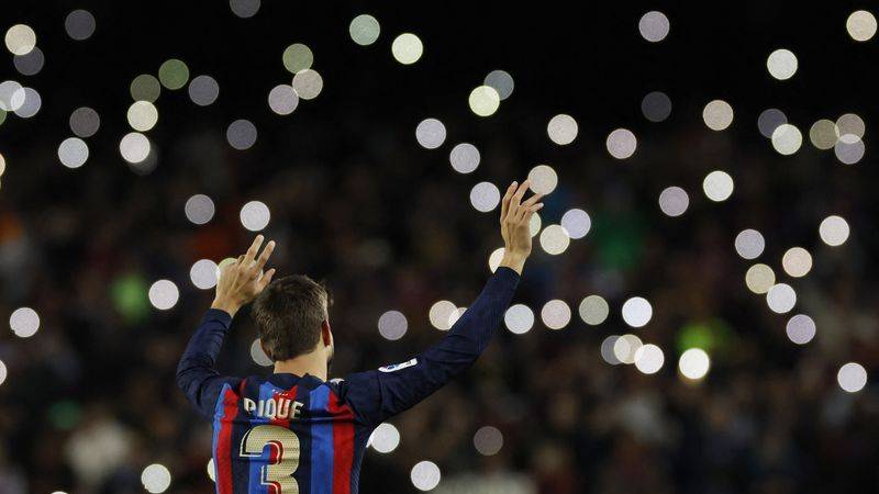 Piqué del Barça dice que se sintió liberado con la decisión de retirarse